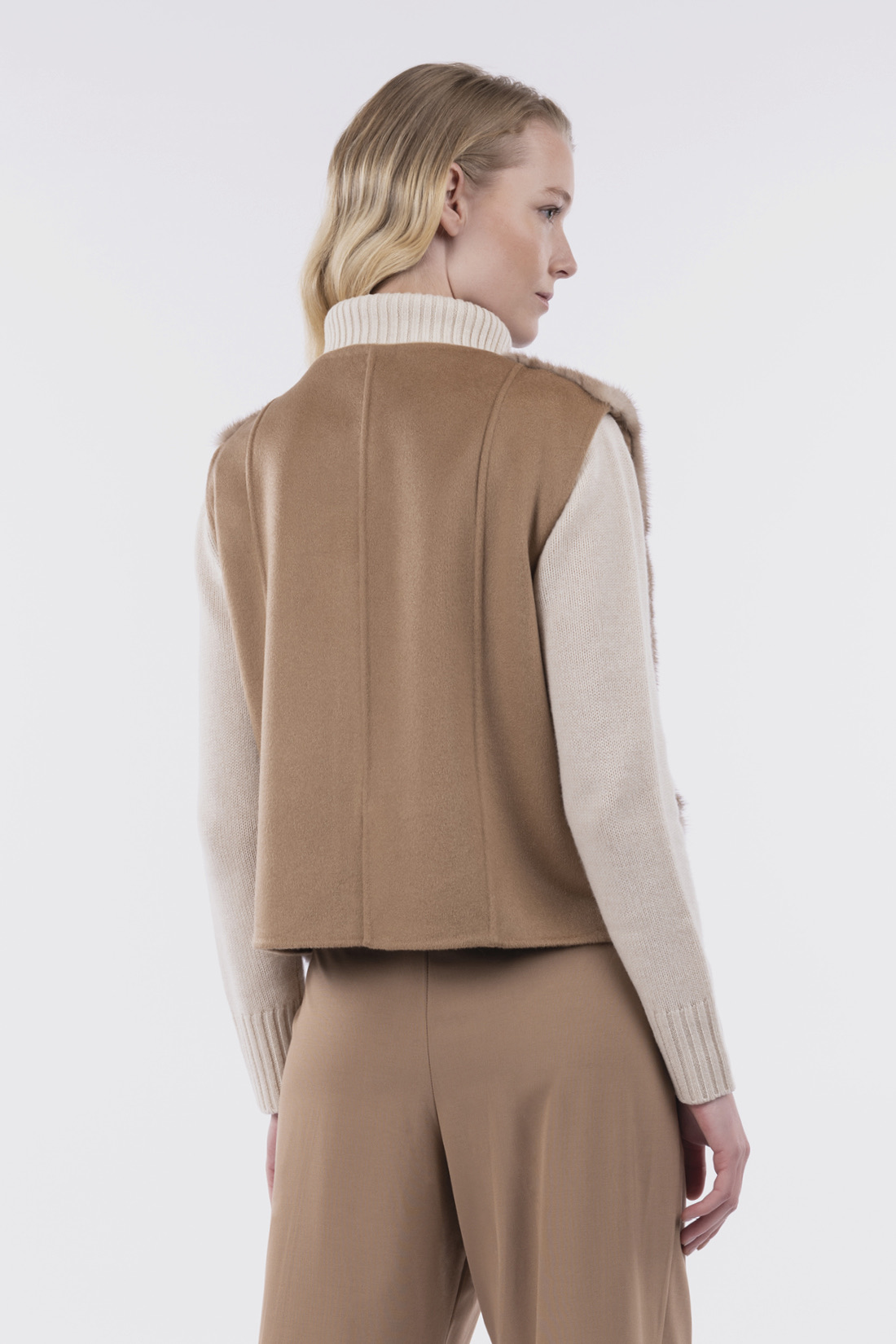 Gilet corto con zip e Visone - immagine 4